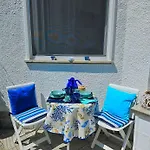 Nyaraló Galactic Sea *